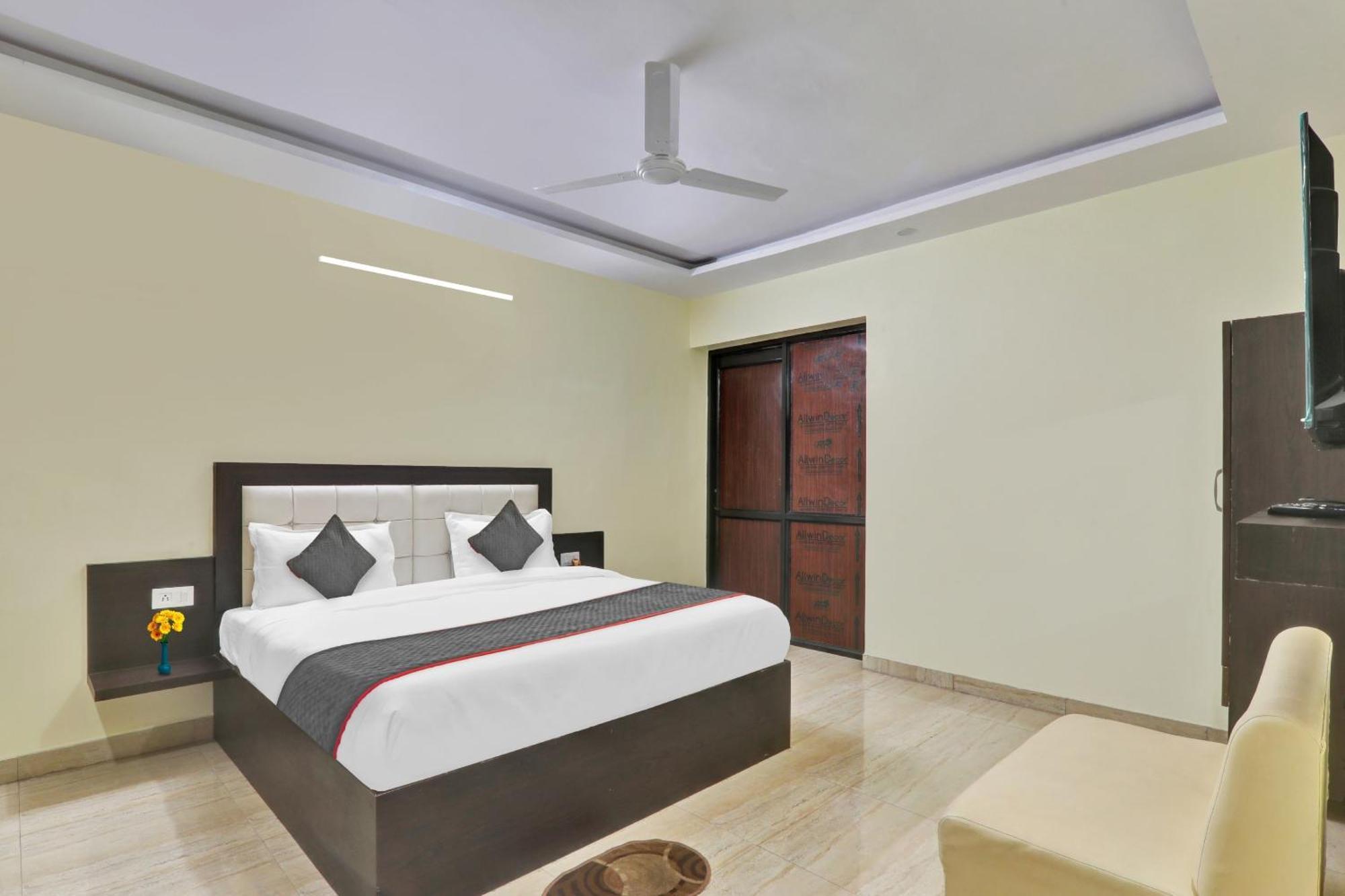 Collection O Starfield Hotel Lucknow Exterior foto