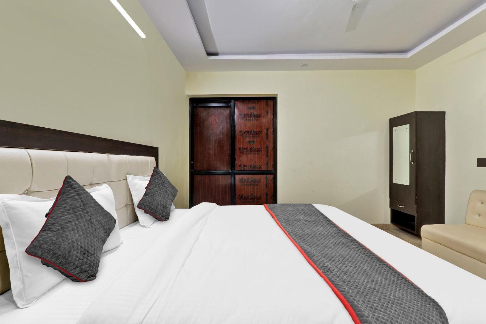 Collection O Starfield Hotel Lucknow Exterior foto