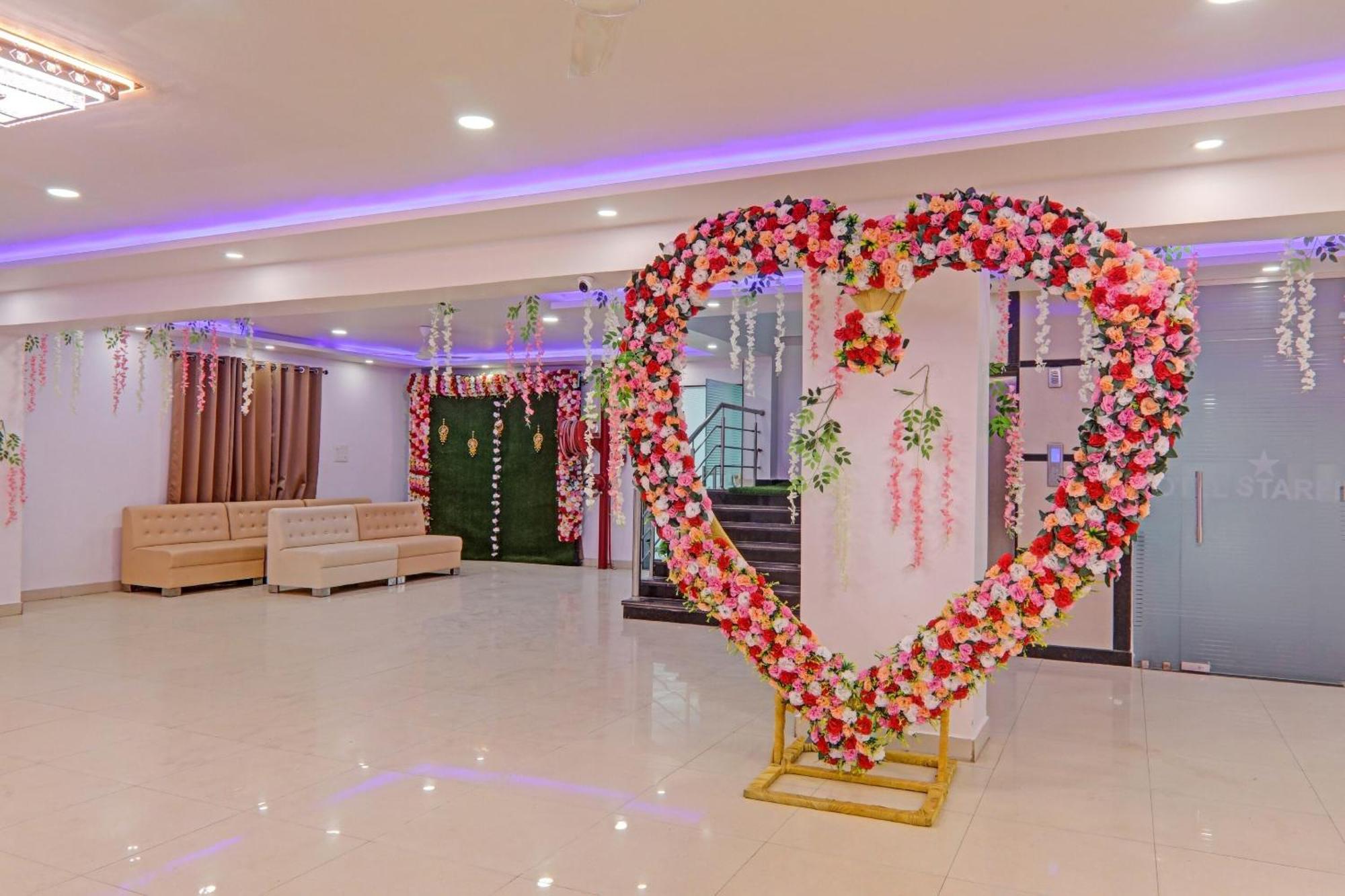 Collection O Starfield Hotel Lucknow Exterior foto