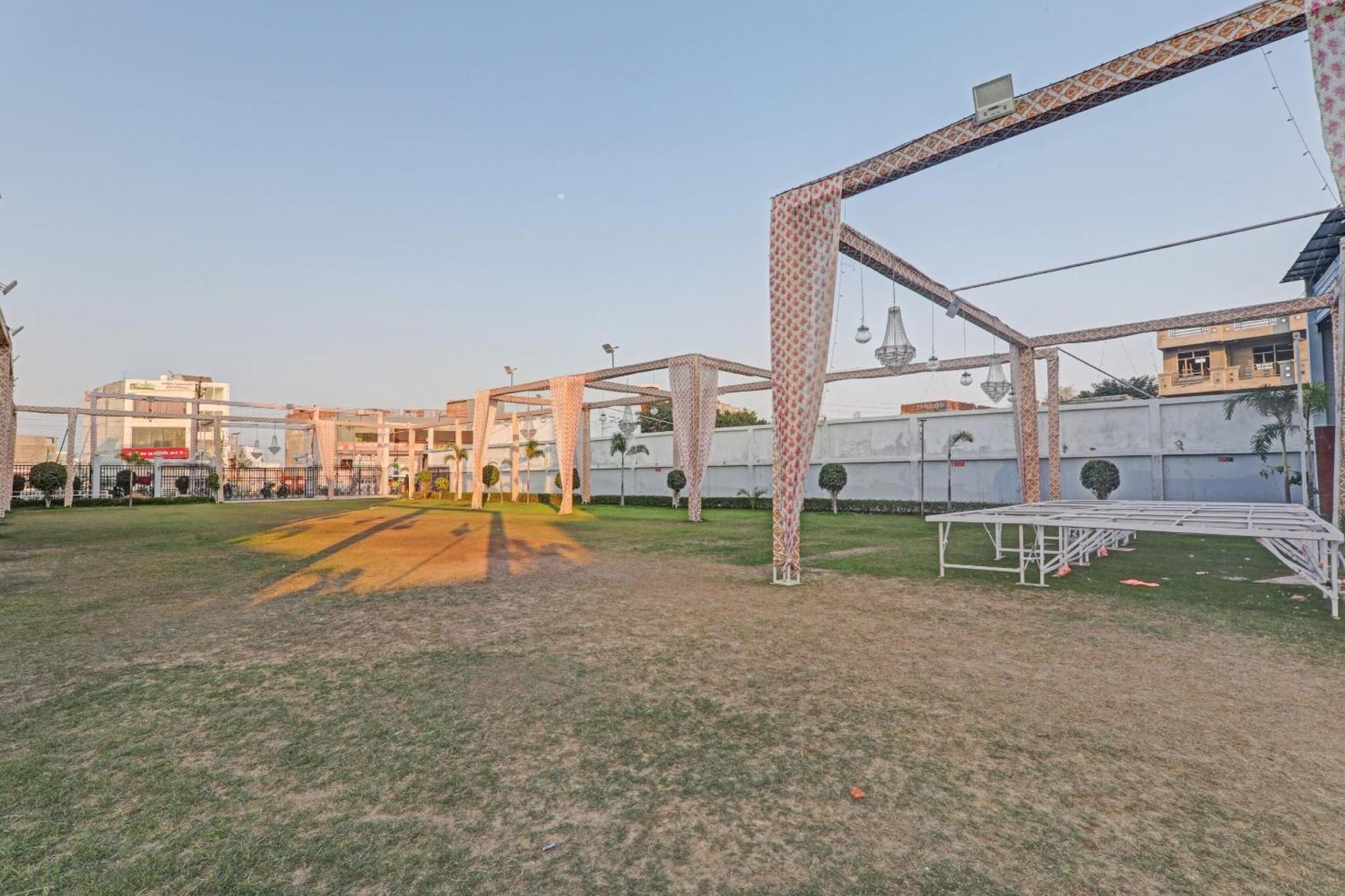 Collection O Starfield Hotel Lucknow Exterior foto