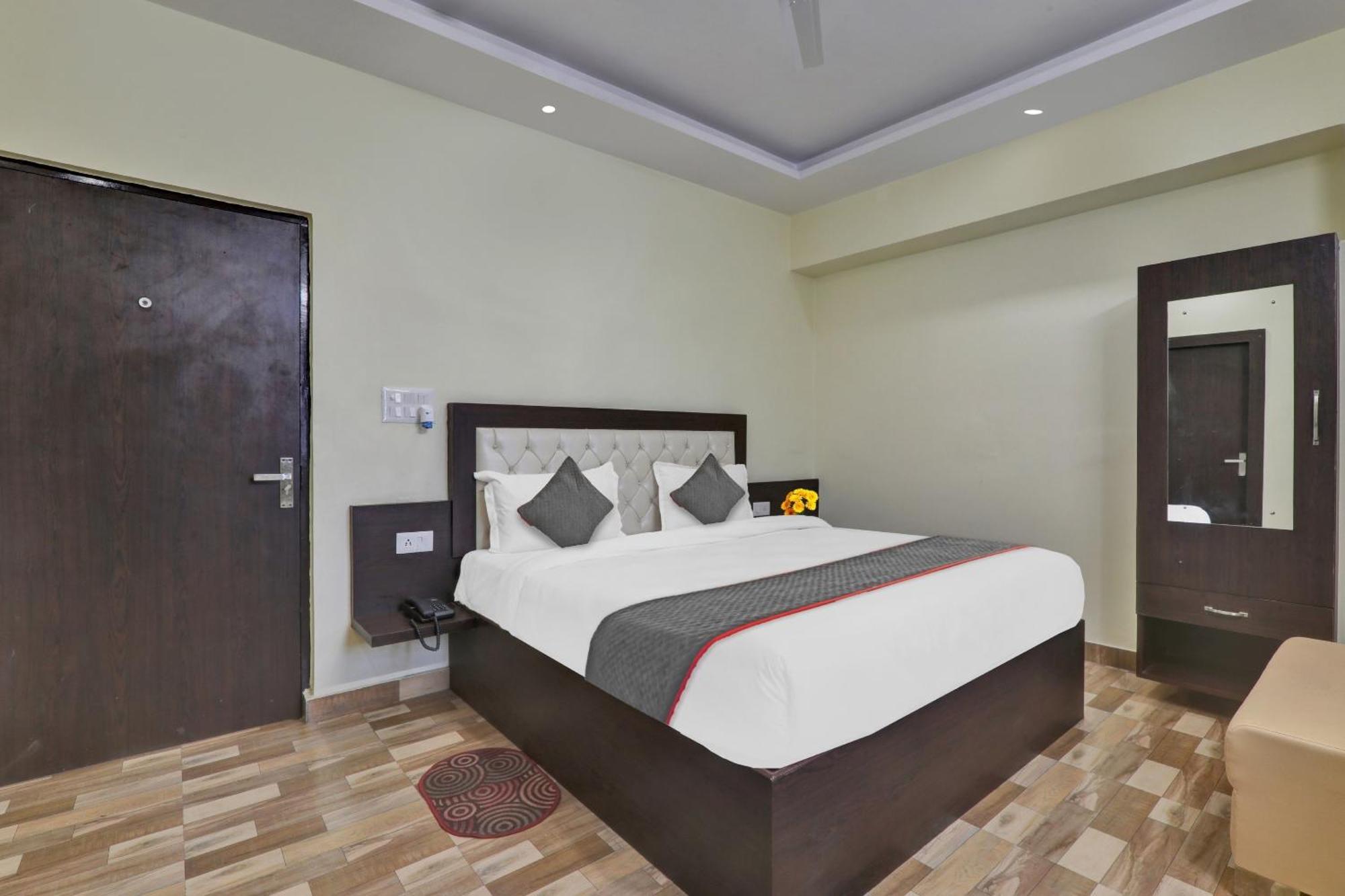Collection O Starfield Hotel Lucknow Exterior foto